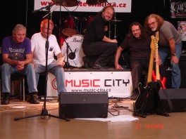 Music City, 2008